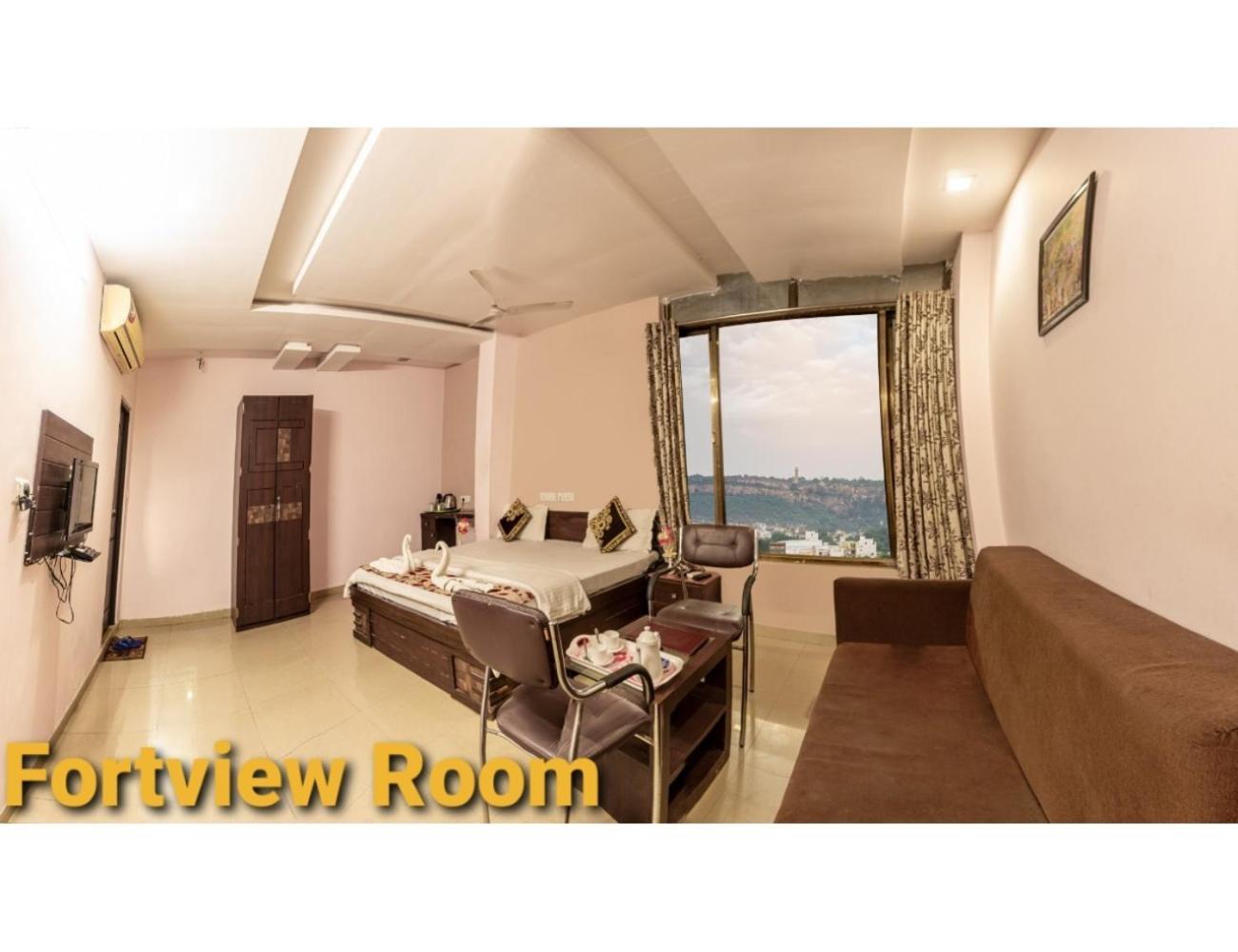 Hotel Shivam Fort View, Chittorgarh 외부 사진